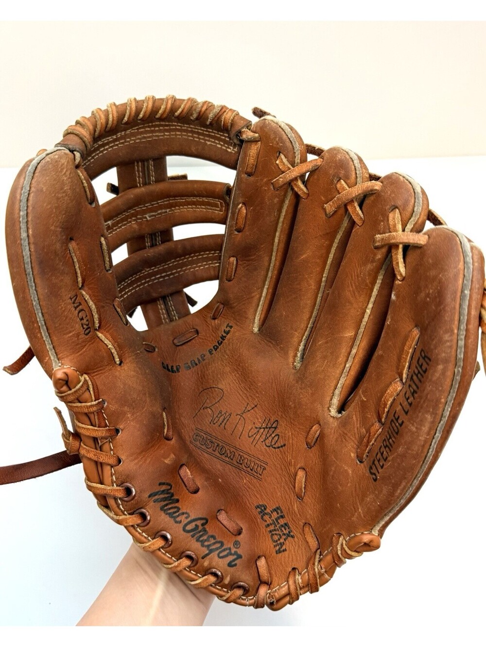 Vintage MacGregor Bon Kittle MG20 Baseball Glove Steerhide Leather RHT